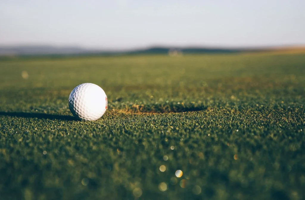 Factors to Consider While Choosing golf balls